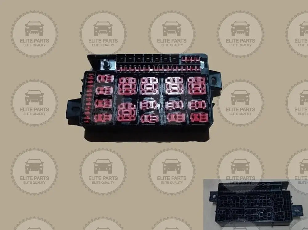 HAVAL H2 Original Fuse Box Body Assembly (جسم علبة صندوق فيوزات كهرباء هافال اتش 2) 3722110XSZ08A