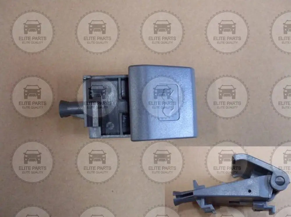 HAVAL H8 Original Engine Hood Interior Handle (مقبض فتح كبوت غطاء المحرك هافال اتش 8) 8402073-V08-006J