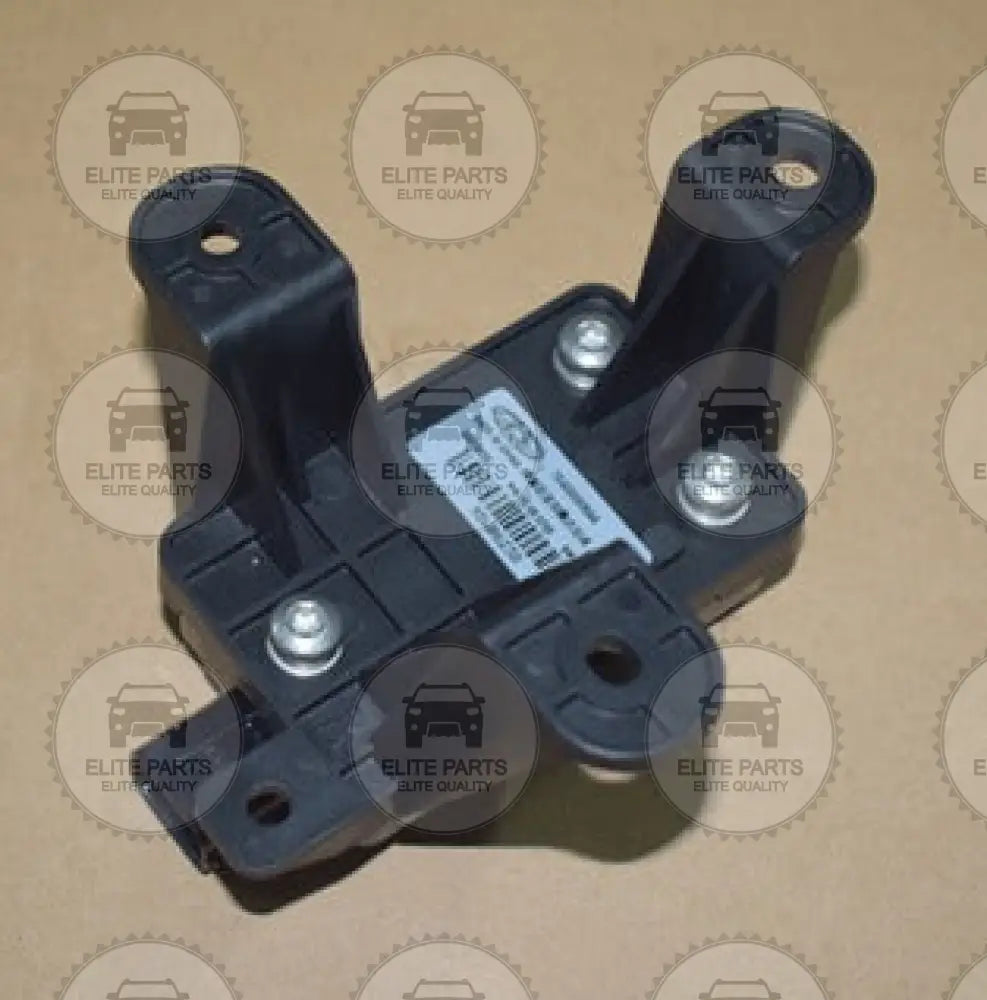 Tiggo 8 Pro Original Slave Blind Spot Detection Radar (رادار كشف النقطة العمياء الثانوي الأصلي لشيري تيجو 8 برو) 704000635AA