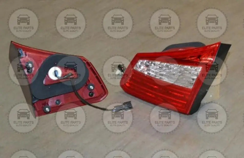 CHERY Tiggo 5 Original Right Rear Tailgate Tail Light Lamp Assembly (ضوء كشاف مصباح خلفي لباب شنطة صندوق الامتعة الاصلي جهة اليمين شيري تيجو 5) T21-4433040