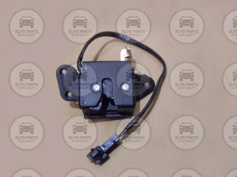 HAVAL H1 Original Tailgate Back Door Lock Assembly (قفل باب شنطة صندوق الامتعة الخلفى هافال اتش 1) 6305210-S08
