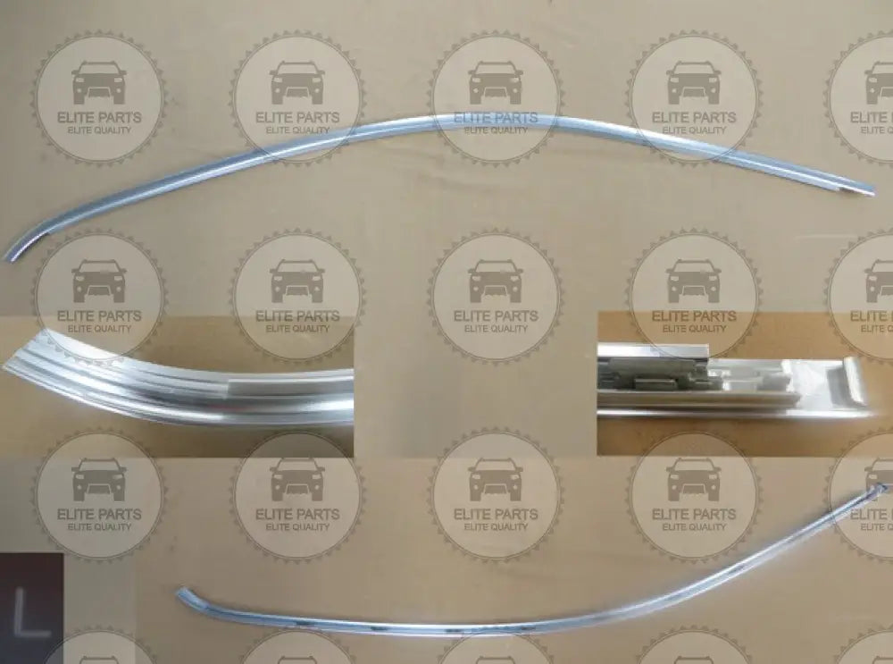 HAVAL H6 2nd Gen. Original Left Front Door Window Frame Light Strip Assembly (شريط عزل زجاج الباب الامامي الخارجي جهة اليسار العلوي هافال اتش 6 الجيل الثاني) 6107300XKZ1DA