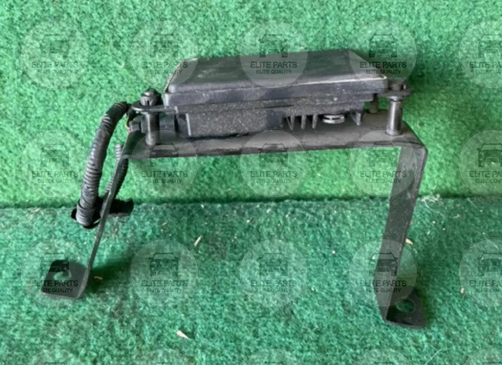 HAVAL H9 Original ACC Radar With Bracket Assembly (رادار القيادة الذاتية هافال اتش 9) 3604100XKV64A