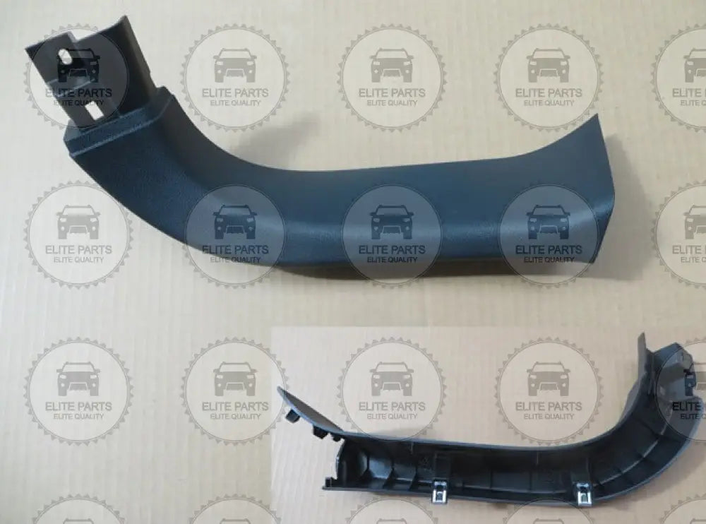 Haval H6 Second Generation Original Tailgate Inner Plastic Right Guard Plate Assembly (عارضة بلاستيكية داخلية جهة اليمين لباب صندوق الامتعة هافال اتش 6 الجيل الثانى) 6302200XKZ1DA86